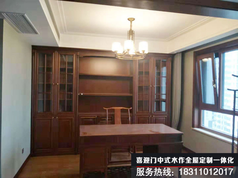 簡約中式書房的裝修后的現(xiàn)場案例展示