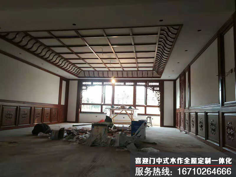 中式別墅客廳中式木作的安裝情況